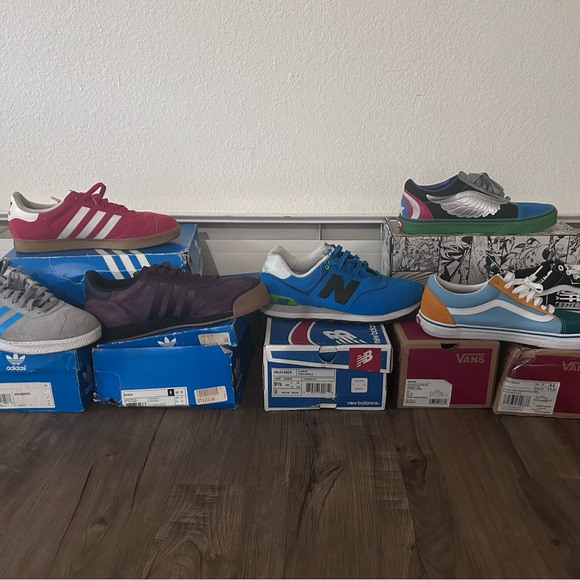 Men’s shoe size 9.5 $50 each 3 for 120 - Picture 3 of 4